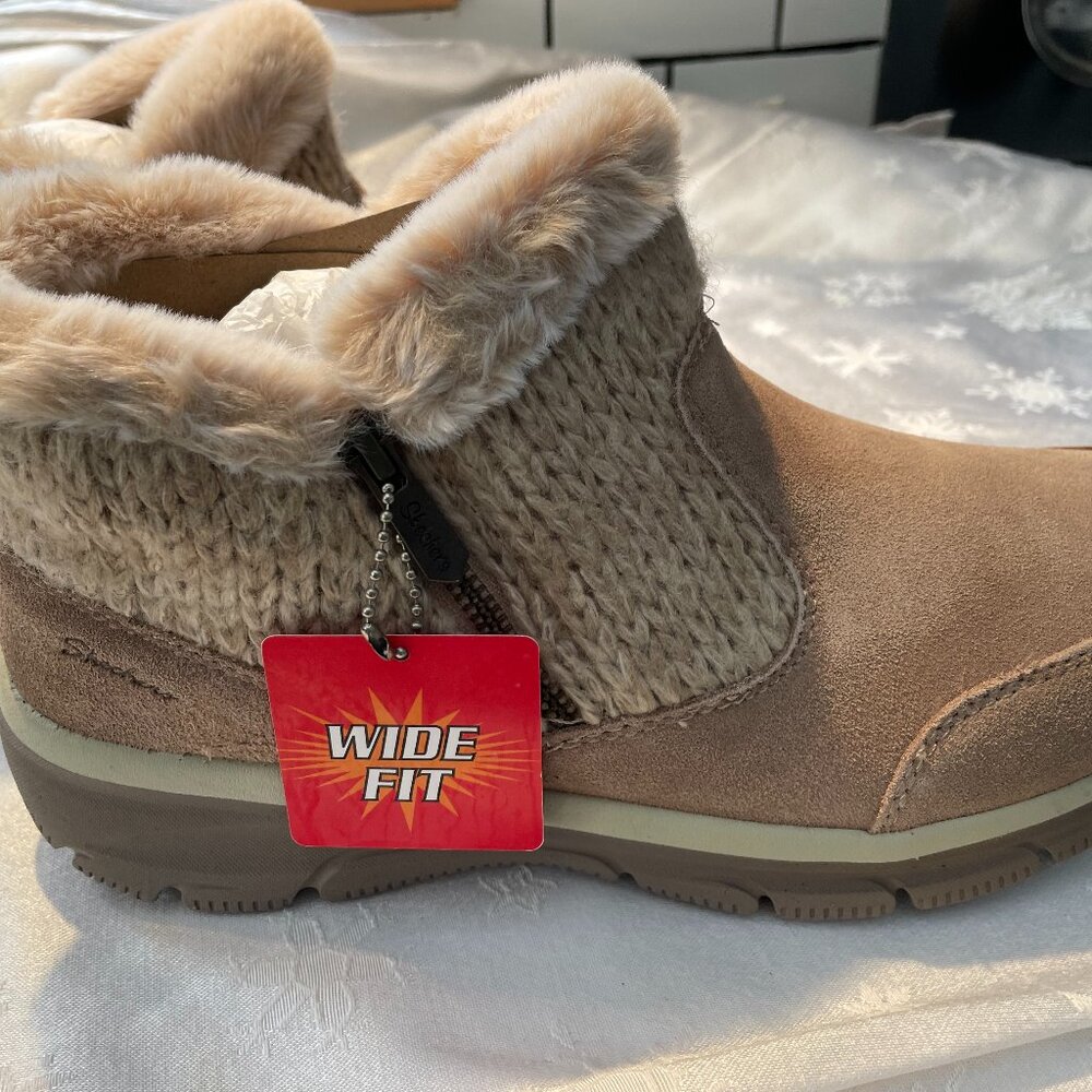 Sketcher Warm Hearted Easy Going Boot NWT  11W
